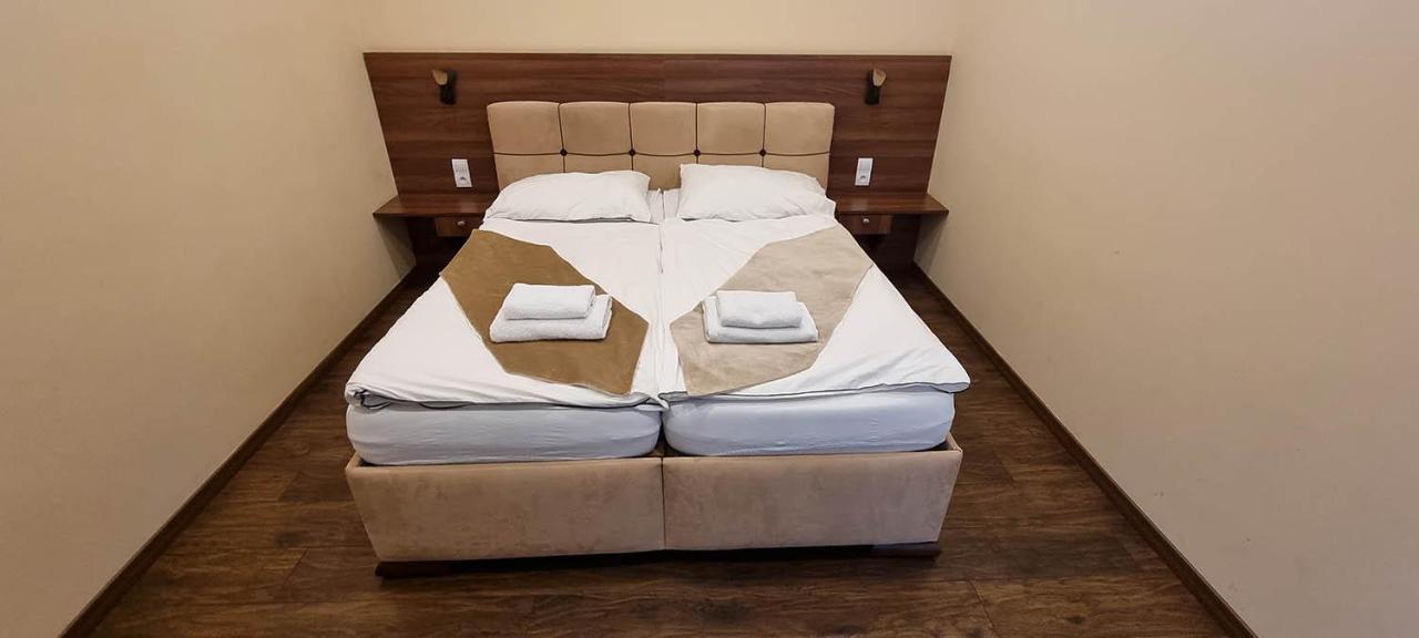 Elite Pension Sturovo Luaran gambar